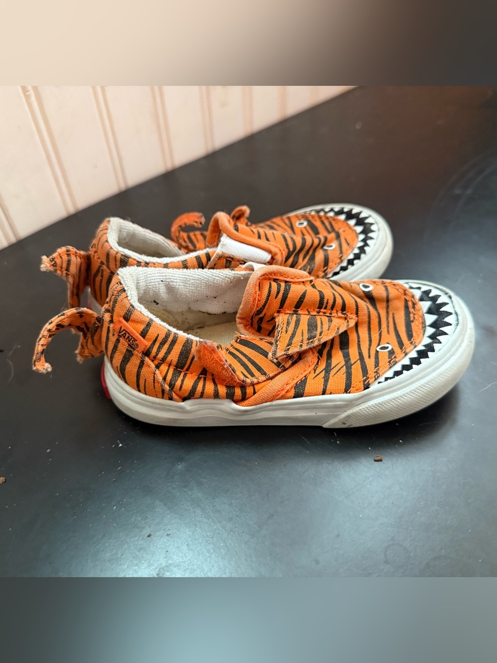 Vans Kids Orange Tiger-Shark Slip-On Sneakers - Size 7